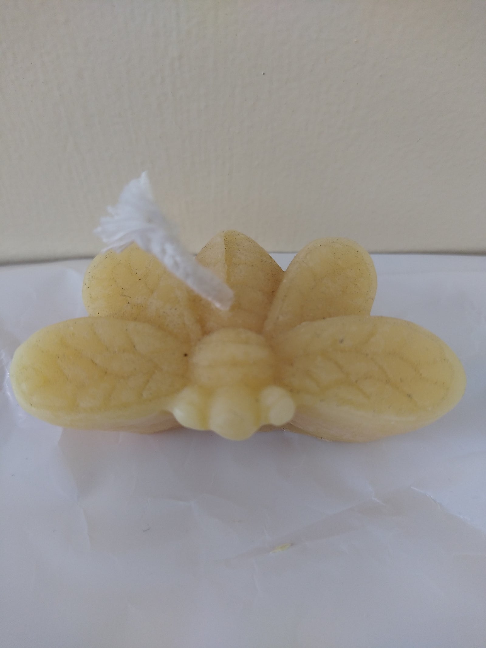 Bougie 3 "abeille" cire d'abeille